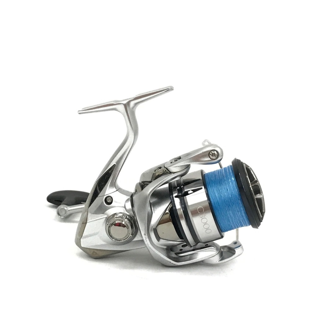 ▼▼SHIMANO シマノ スピニングリール 19ストラディック C3000 箱付属 スプールエッジ傷有