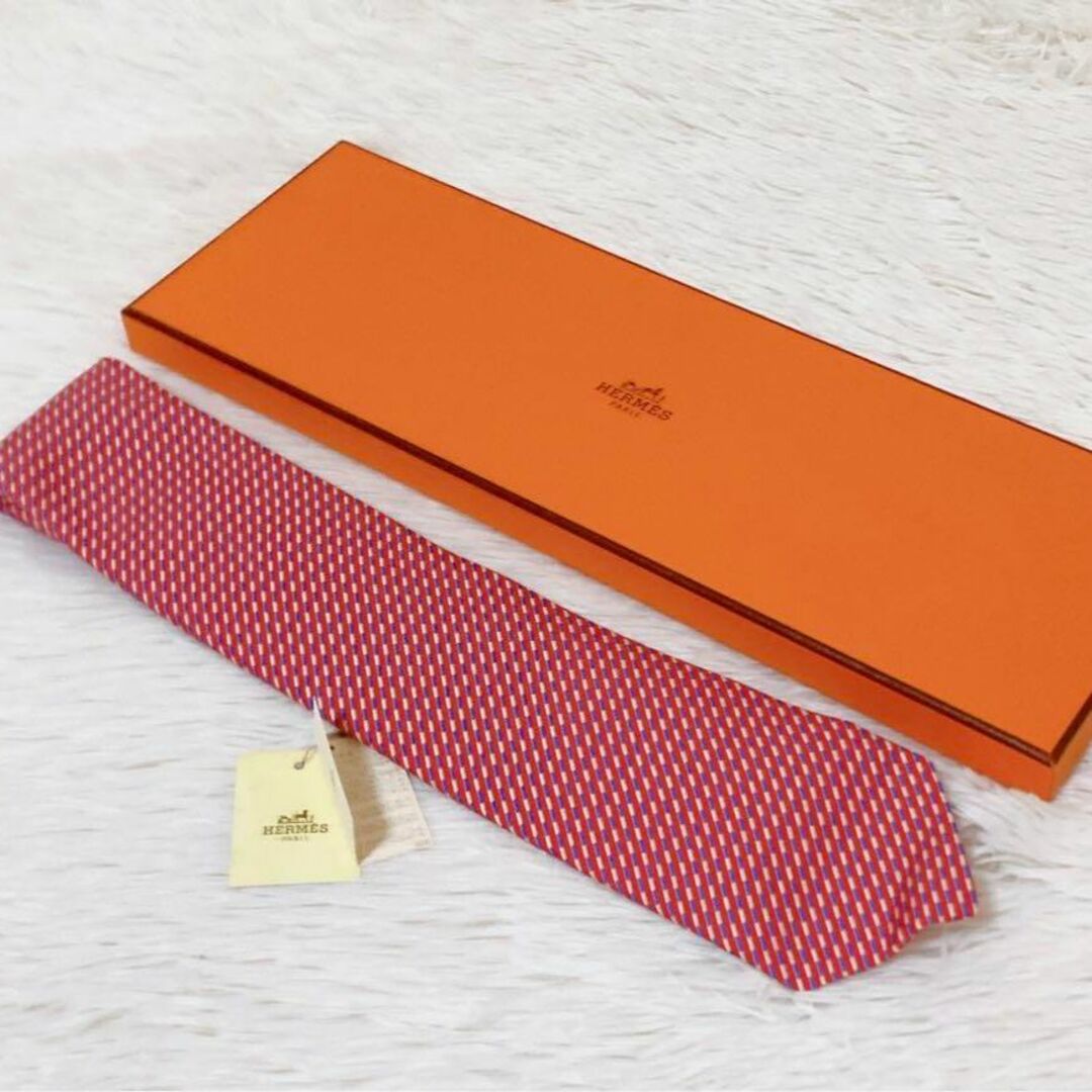 Hermes - ✨未使用✨HERMES ネクタイ シルク100% 総柄 レッドの通販 by