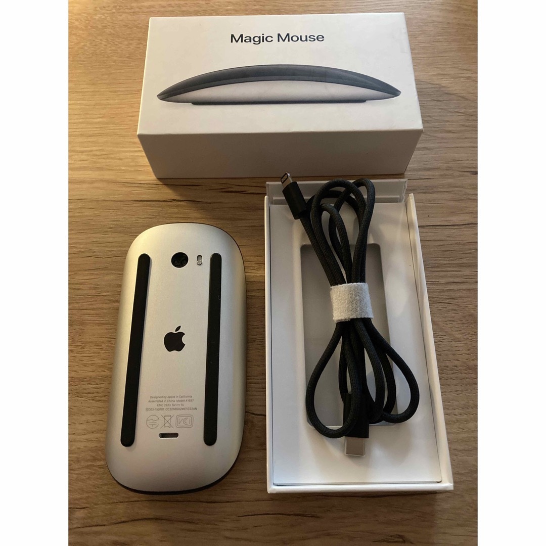 Apple Magic Mouse MMMQ3J/A 1