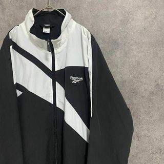 【大人気！一点物】reebok buccaneers ナイロンジャケット　XL