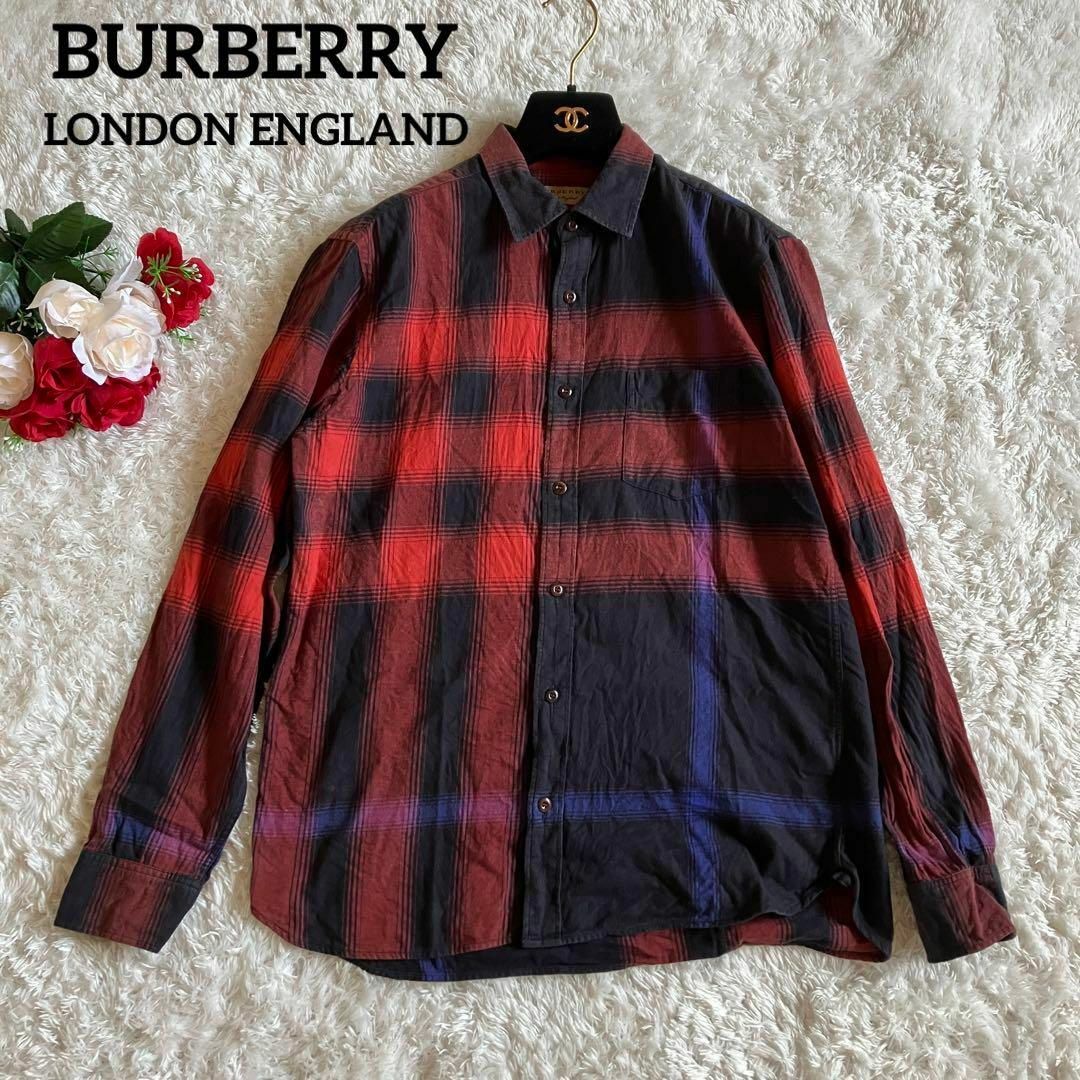 BURBERRY(バーバリー)のバーバリー　長袖シャツ　ノバチェック　メガチェック　現行に近いタグ　赤　黒　M メンズのトップス(シャツ)の商品写真