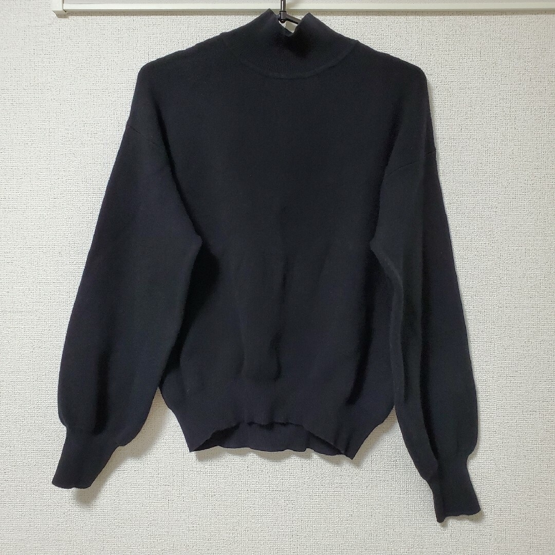 GU(ジーユー)の新品タグ付き　GU　スウェットライクハイネックセーター　ブラックsサイズ レディースのトップス(ニット/セーター)の商品写真