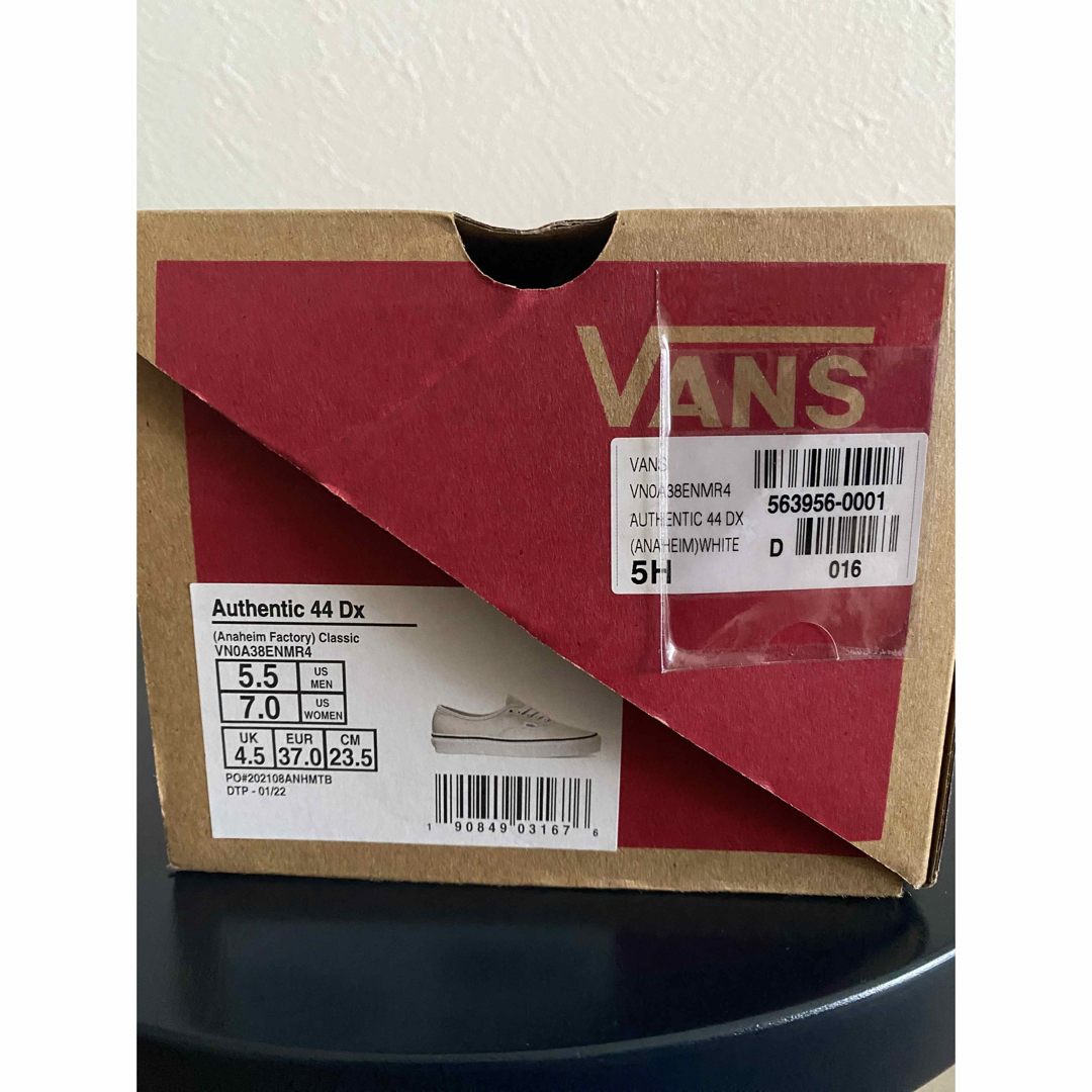 VANS(ヴァンズ)の【未使用】アナハイム VANS バンズ オーセンティック　23.5 レディースの靴/シューズ(スニーカー)の商品写真