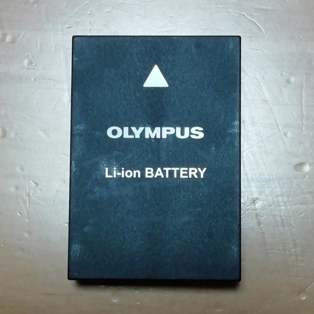 OLYMPUS(オリンパス)の【最安値】送料無料 オリンパス純正 LI-12B 電池パック スマホ/家電/カメラのスマートフォン/携帯電話(バッテリー/充電器)の商品写真