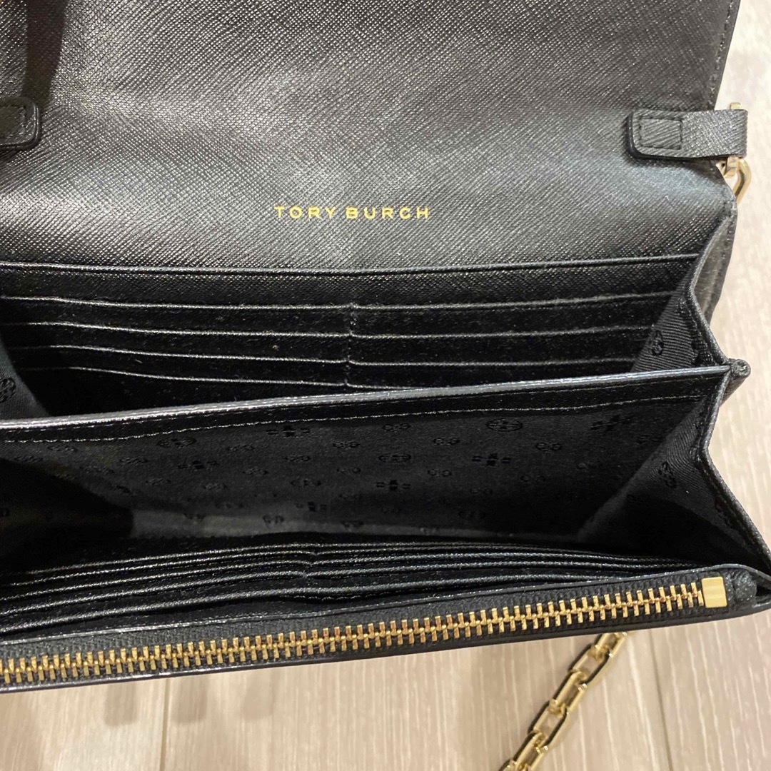 used チェーンウォレット　TORY BURCH  黒　斜めがけ