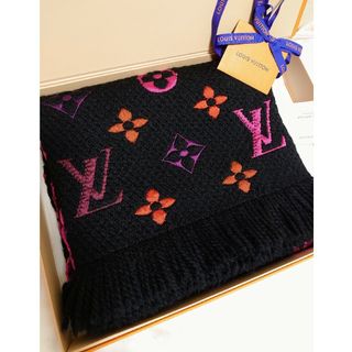 LOUIS VUITTON   極美品＊ルイヴィトン エシャルプ ・ロゴマニア