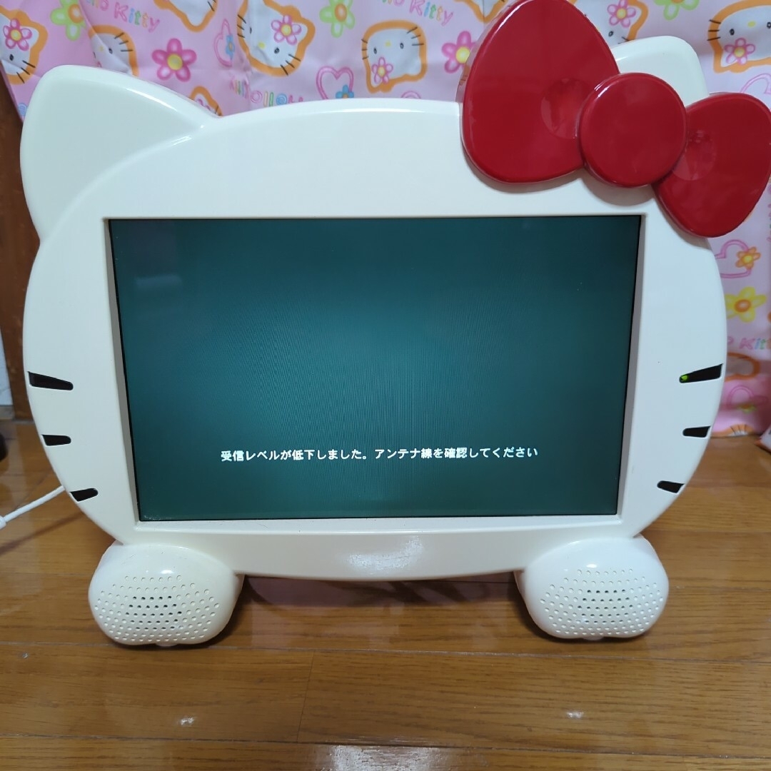 サンリオ(サンリオ)の専用 スマホ/家電/カメラのテレビ/映像機器(テレビ)の商品写真