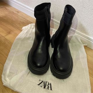 ザラ(ZARA)のZARA サイドゴアブーツ(ブーツ)