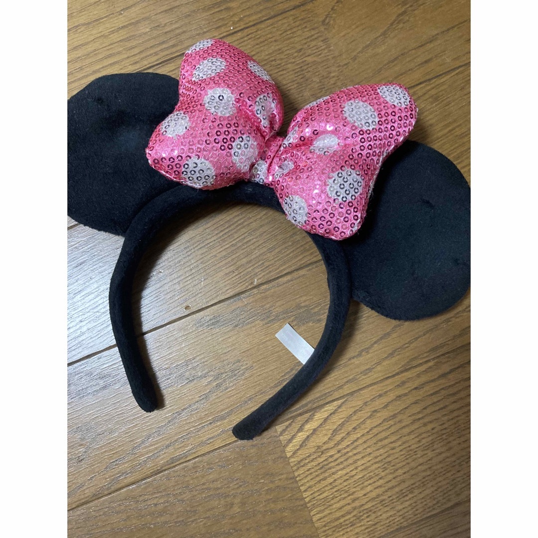 Disney(ディズニー)のミニーマウス　スパンコールピンク　カチューシャ　ディズニー レディースのヘアアクセサリー(カチューシャ)の商品写真