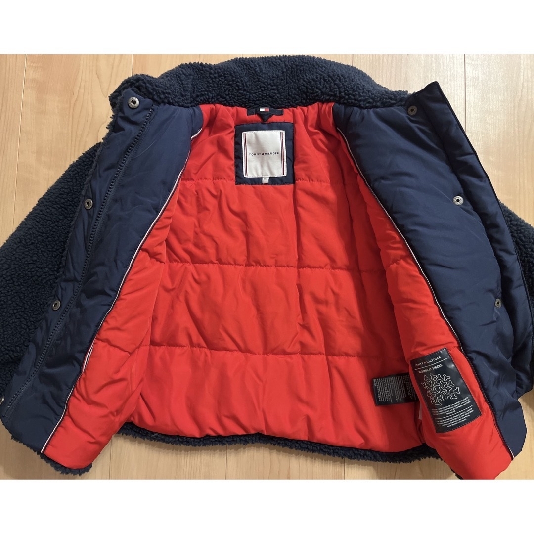 TOMMY HILFIGER(トミーヒルフィガー)のお値下げ！トミーヒルフィガー　ボアジャケット　未使用 キッズ/ベビー/マタニティのキッズ服男の子用(90cm~)(ジャケット/上着)の商品写真