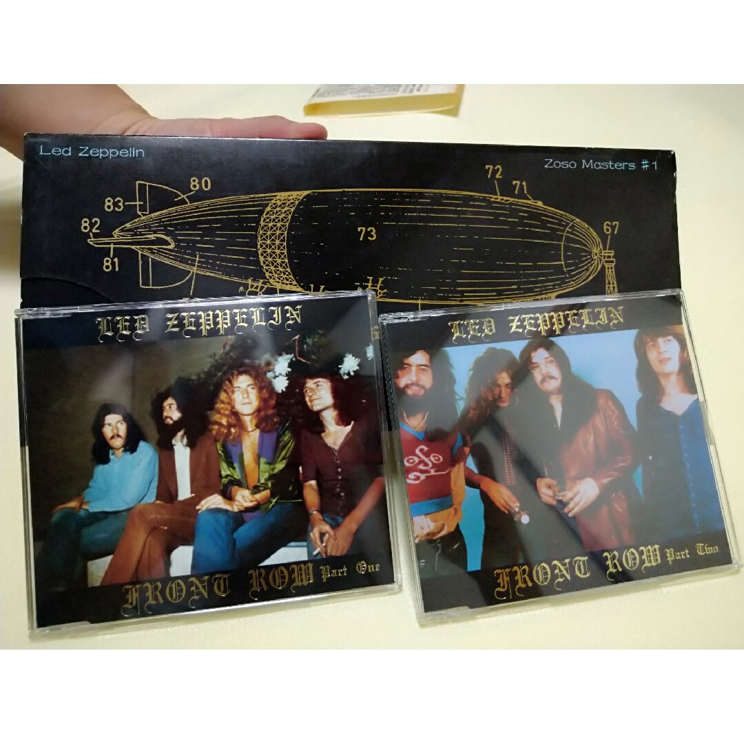 LED ZEPPELIN　FRONT ROW  ２枚組ライブCD