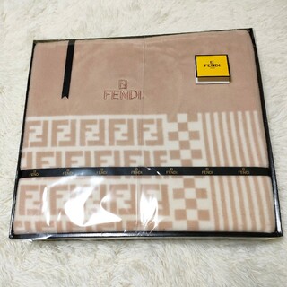 フェンディ 毛布の通販 40点 | FENDIのインテリア/住まい/日用品を買う 