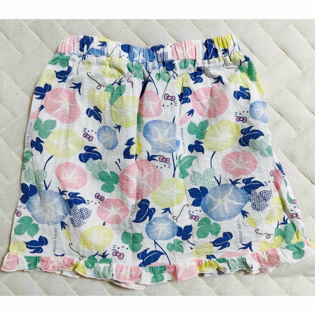 サンリオ(サンリオ)の中古　女の子浴衣　120cm ハローキティー キッズ/ベビー/マタニティのキッズ服女の子用(90cm~)(甚平/浴衣)の商品写真