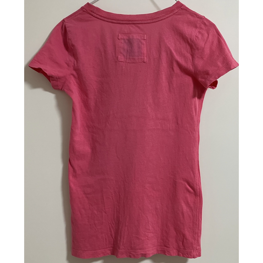 Abercrombie&Fitch(アバクロンビーアンドフィッチ)のアバクロンビーアンドフィッチ アバクロ Tシャツ ピンク サイズS レディースのトップス(Tシャツ(半袖/袖なし))の商品写真