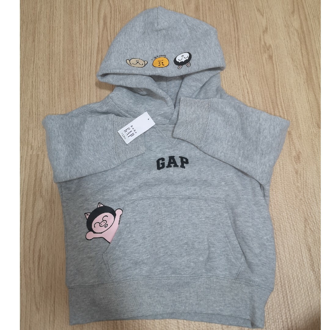 GAP Kids(ギャップキッズ)の【新品未使用】GAP　パーカー　90 キッズ/ベビー/マタニティのキッズ服男の子用(90cm~)(ジャケット/上着)の商品写真