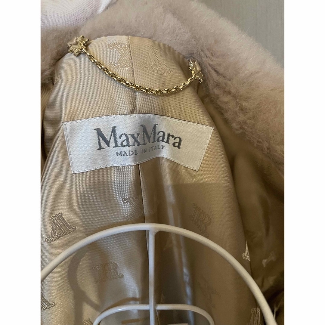 Max Mara(マックスマーラ)のSALE!!早い者勝ち！大人気 マックスマーラ ケープ ポンチョ MaxMara レディースのジャケット/アウター(ポンチョ)の商品写真