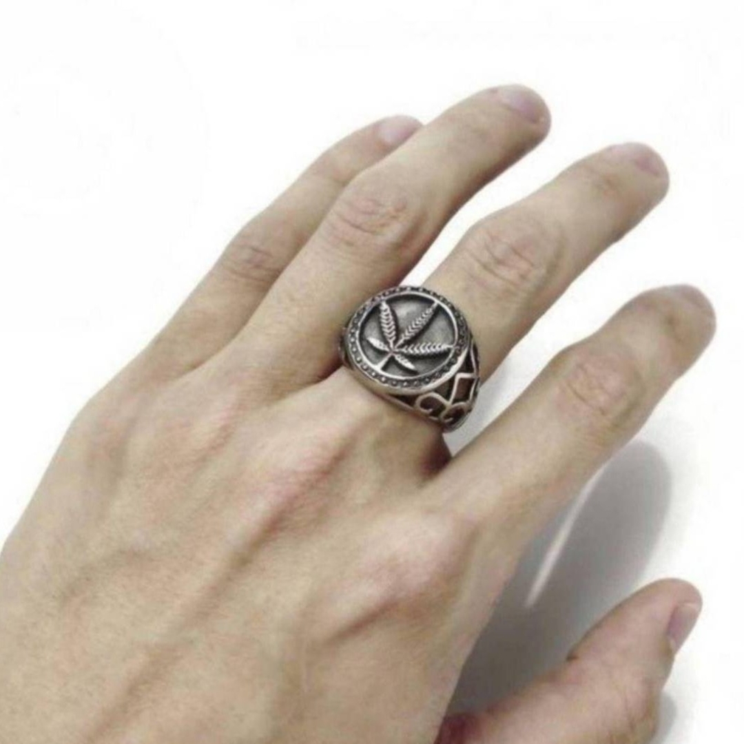 【SALE】リング メンズ シルバー アクセサリー モミジ 紅葉 指輪 20号 メンズのアクセサリー(リング(指輪))の商品写真
