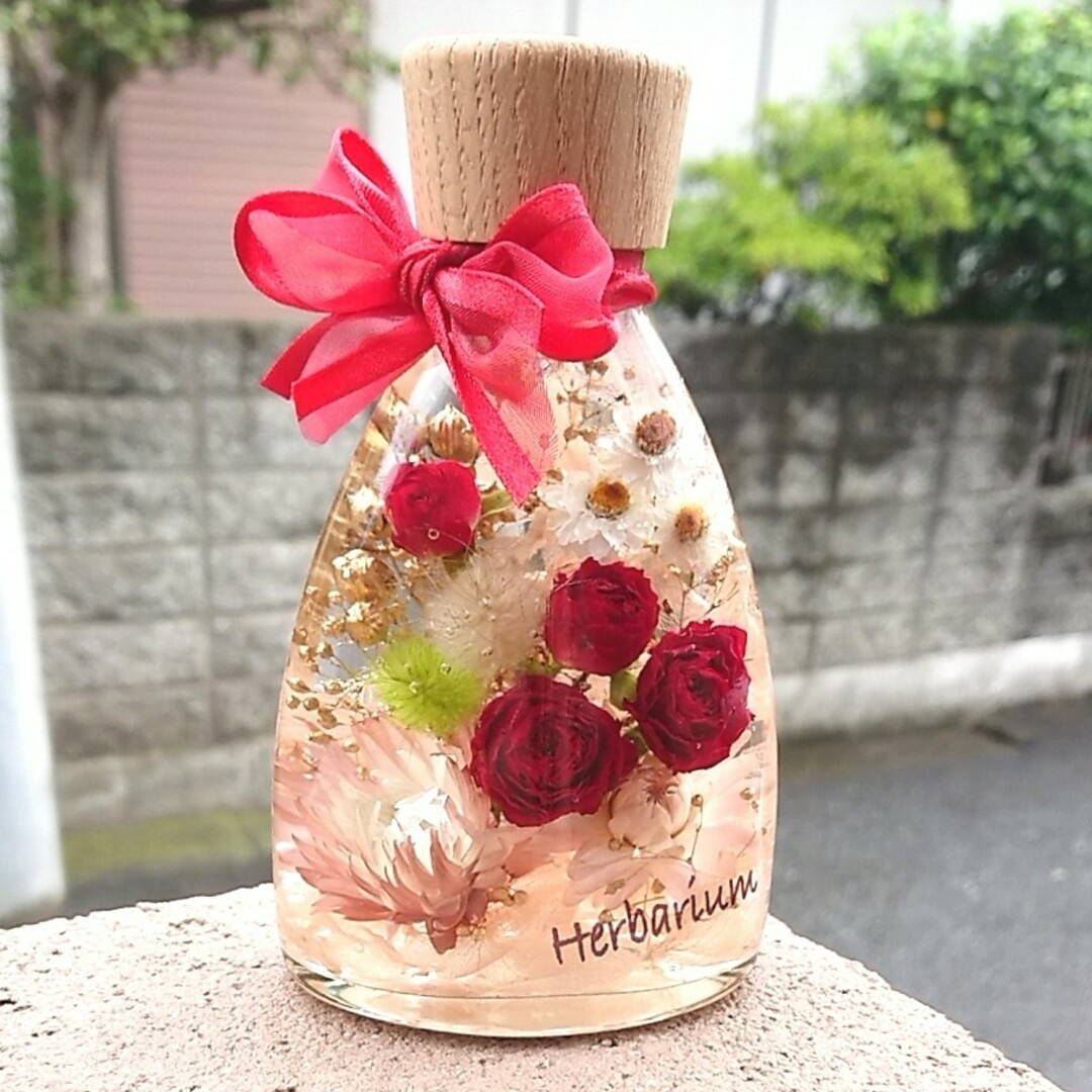 ハーバリウム エレガント系【染め薔薇とグラデーションのボトル】