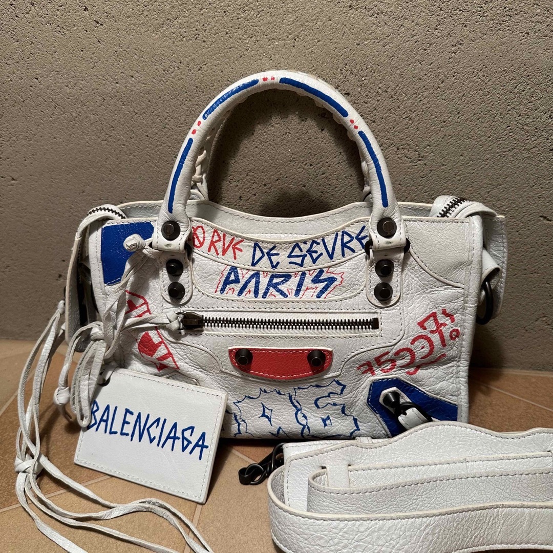 BALENCIAGA クラシック　ミニシティ　グラフィティ　ホワイト　2WAY | フリマアプリ ラクマ