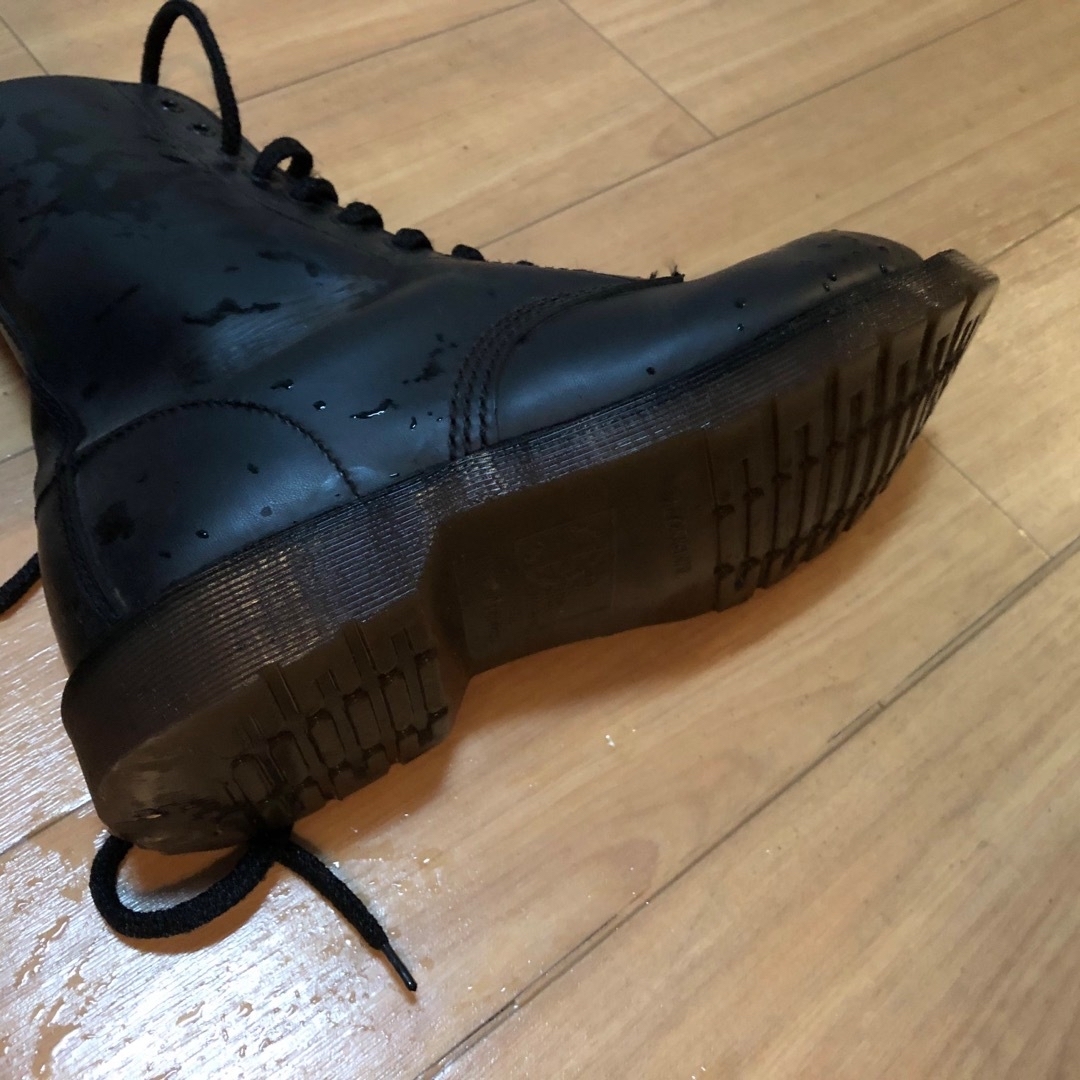 Dr.Martens(ドクターマーチン)の【Dr.Martens】マーチン 黒 革靴 ブーツ 8ホールブーツ ブラック レディースの靴/シューズ(ブーツ)の商品写真