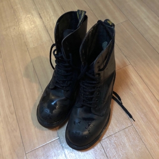 ドクターマーチン(Dr.Martens)の【Dr.Martens】マーチン 黒 革靴 ブーツ 8ホールブーツ ブラック(ブーツ)