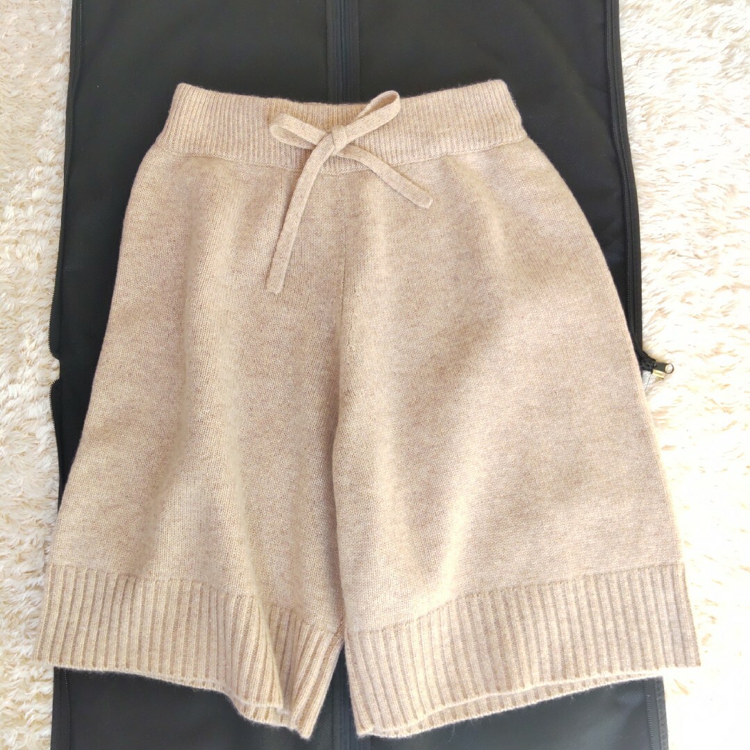 22AW★美品★ADAWAS★カシミヤニット＆ショートパンツセットアップニット/セーター