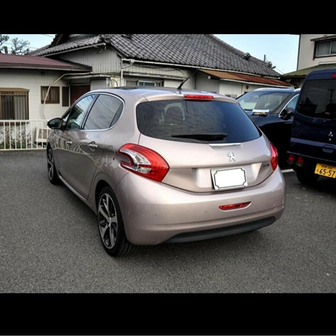 車検1年☆諸費用なし☆プジョー208 アーバンヴィンテージ☆ガラス