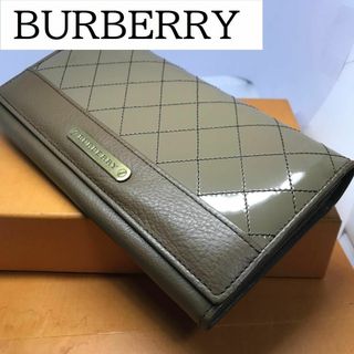 バーバリー(BURBERRY)の美品★ バーバリー★ 長財布 ゴールドプレートロゴ ブラウン エナメル レザー(財布)