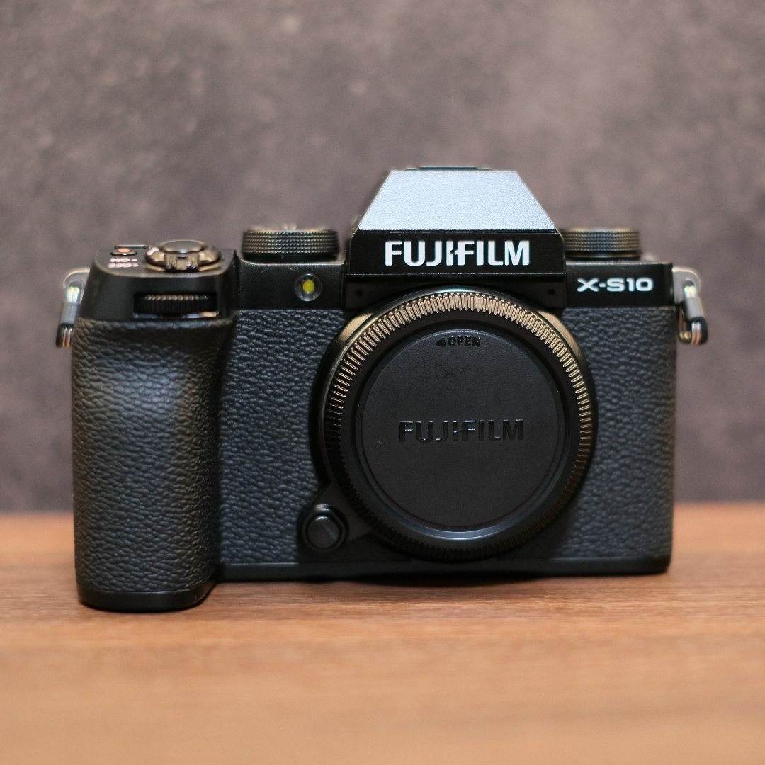 富士フイルム - 【富士フィルム】X-S10ボディ（ブラック）