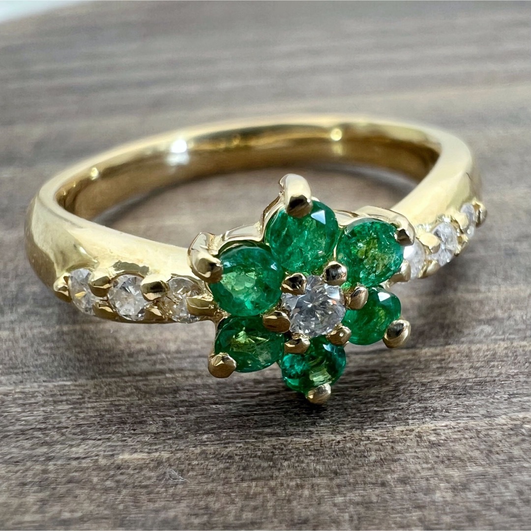 k18 天然 エメラルド 0.30ct ダイヤ 0.14ct 花 リングの通販 by