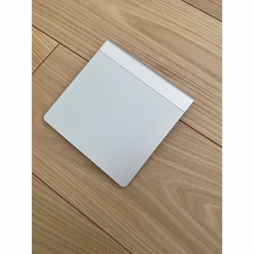 Apple(アップル)のMagic Trackpad マジックトラックパッドmac マック アップル スマホ/家電/カメラのPC/タブレット(PC周辺機器)の商品写真