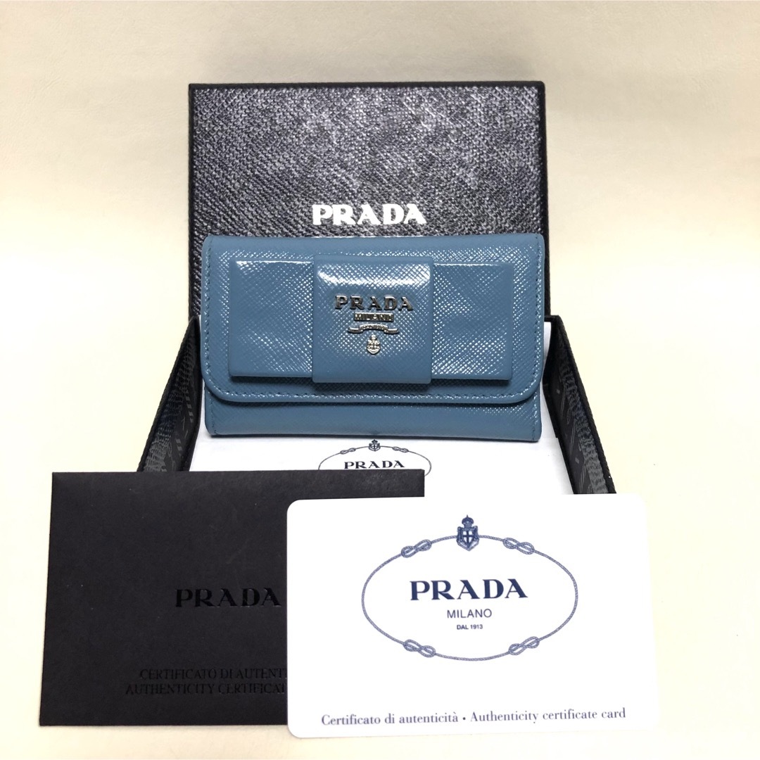 PRADA(プラダ)のPRADA プラダ サフィアーノ リボン レザーキーケース(Gカードあり) レディースのファッション小物(キーケース)の商品写真