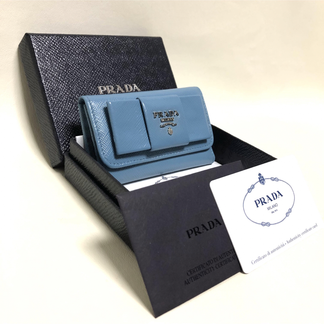 PRADA(プラダ)のPRADA プラダ サフィアーノ リボン レザーキーケース(Gカードあり) レディースのファッション小物(キーケース)の商品写真