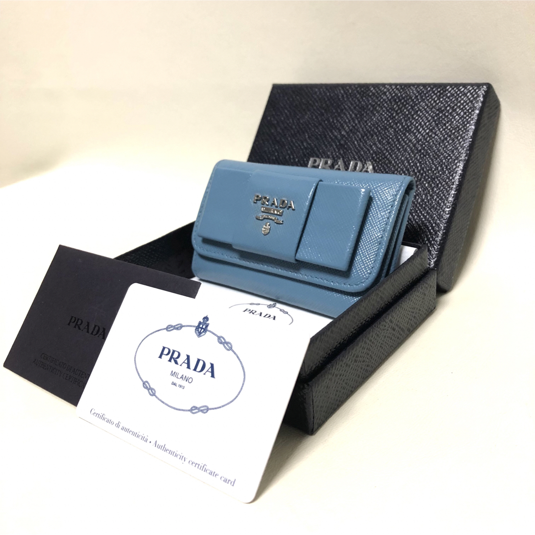 PRADA(プラダ)のPRADA プラダ サフィアーノ リボン レザーキーケース(Gカードあり) レディースのファッション小物(キーケース)の商品写真