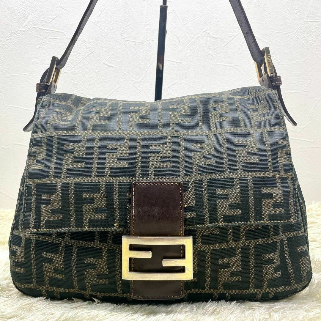 【極美品】希少！　FENDI マンマバケット　ワンショルダーバッグ　ズッカ　FF