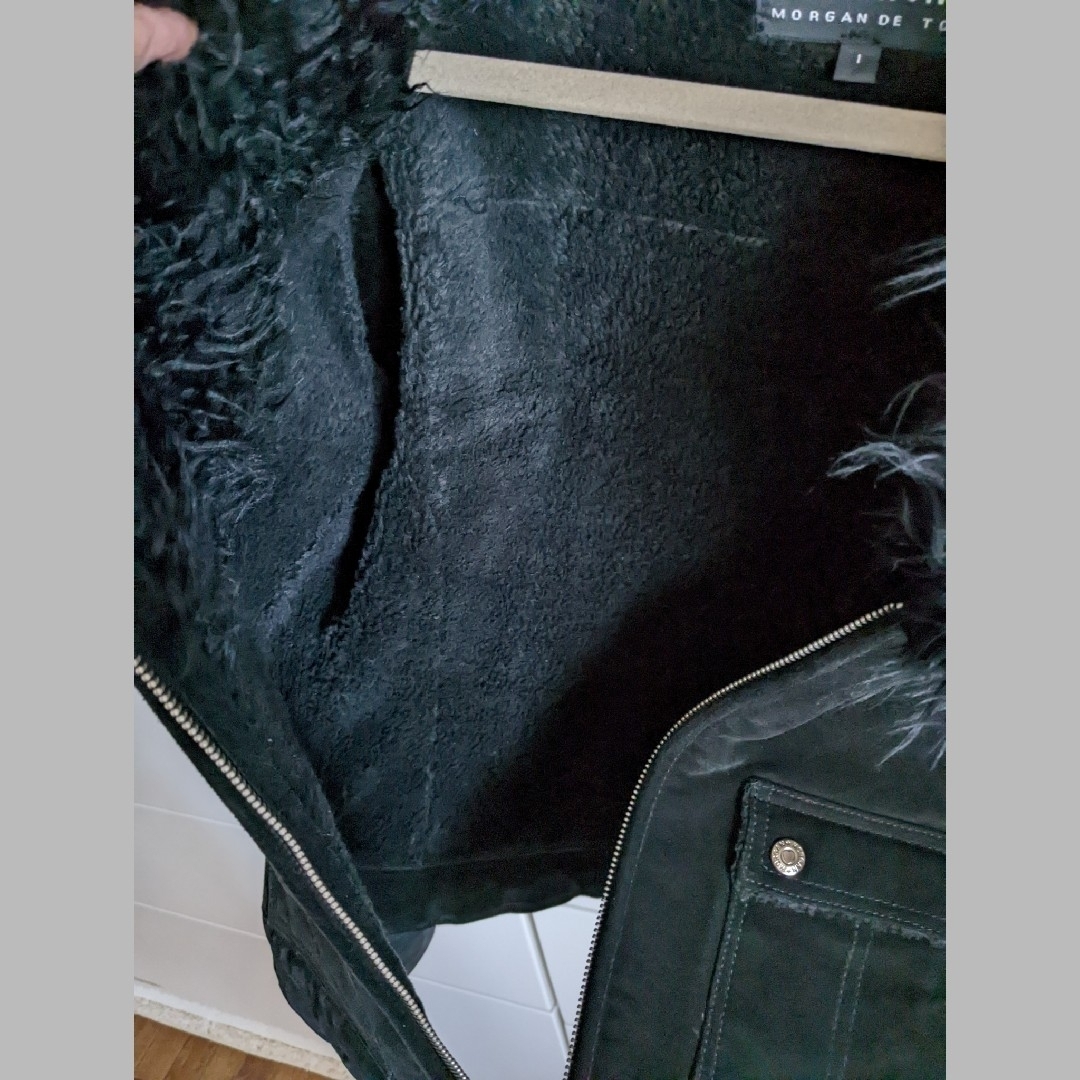 MORGAN(モルガン)のMORGAN 豚革  ジャケット ファー 黒 ショート丈 レディースのジャケット/アウター(ブルゾン)の商品写真