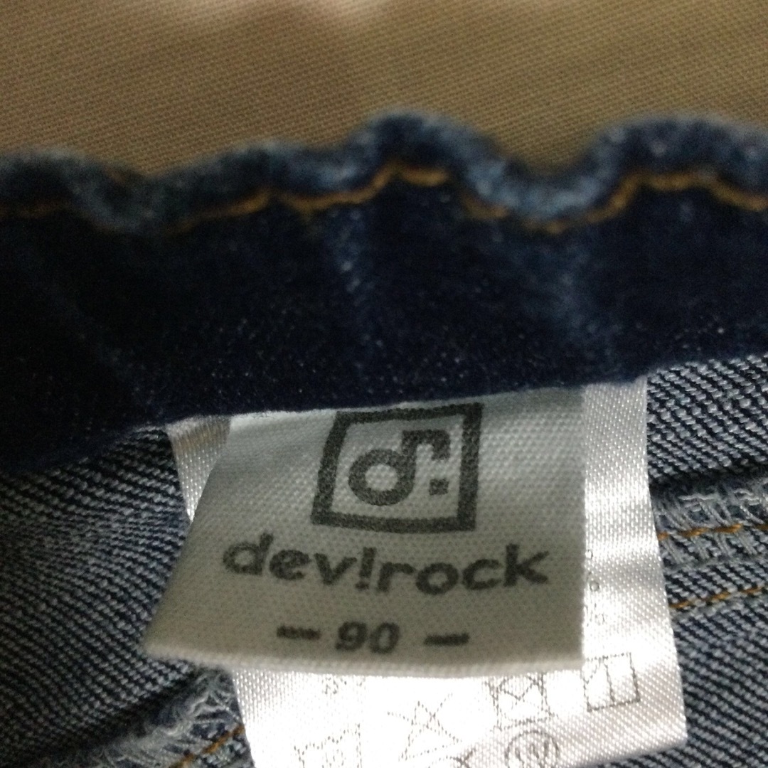 devirock(デビロック)のデニムパンツ　サイズ90 devlrock キッズ/ベビー/マタニティのキッズ服女の子用(90cm~)(パンツ/スパッツ)の商品写真