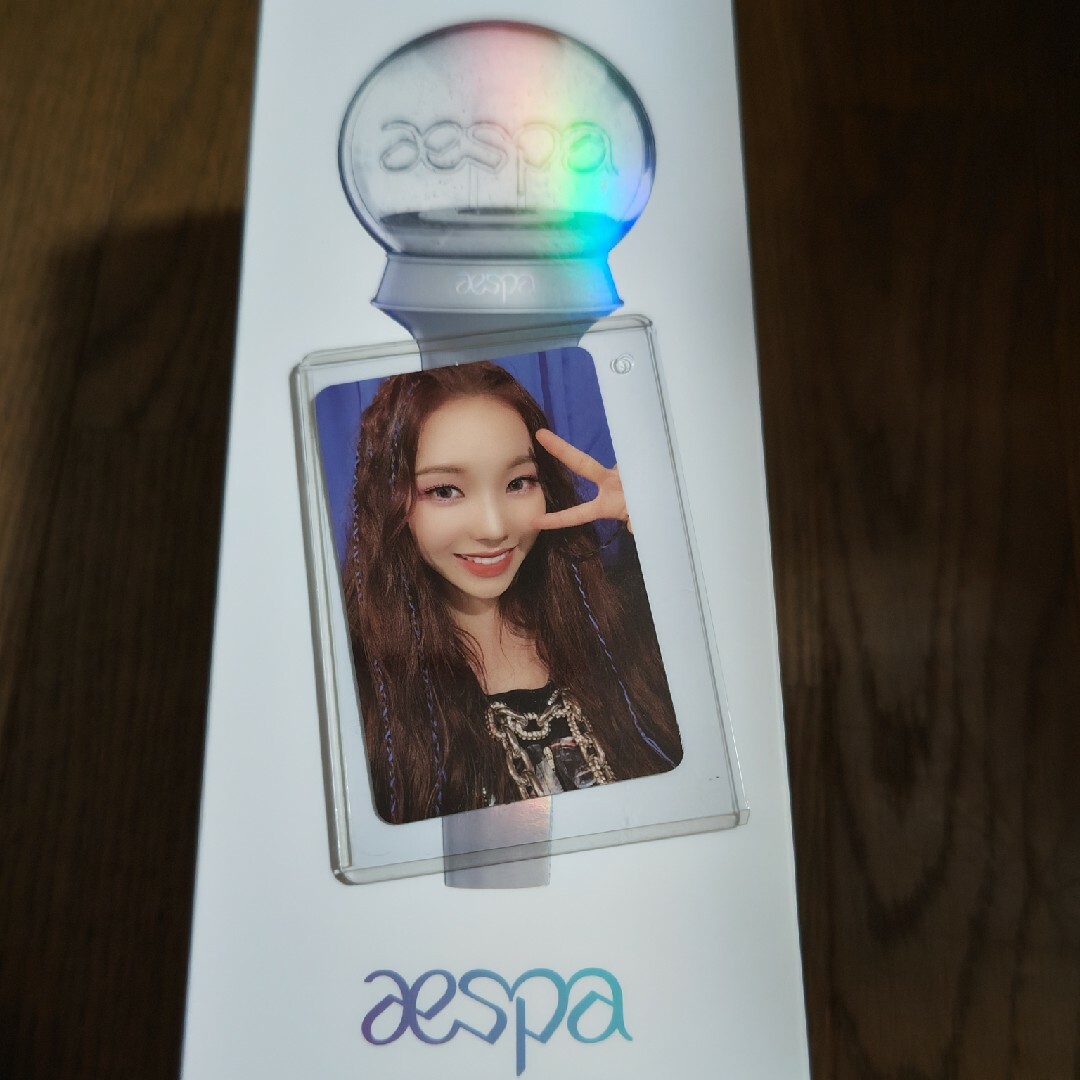aespaペンライト　公式　カリナトレカ エンタメ/ホビーのCD(K-POP/アジア)の商品写真