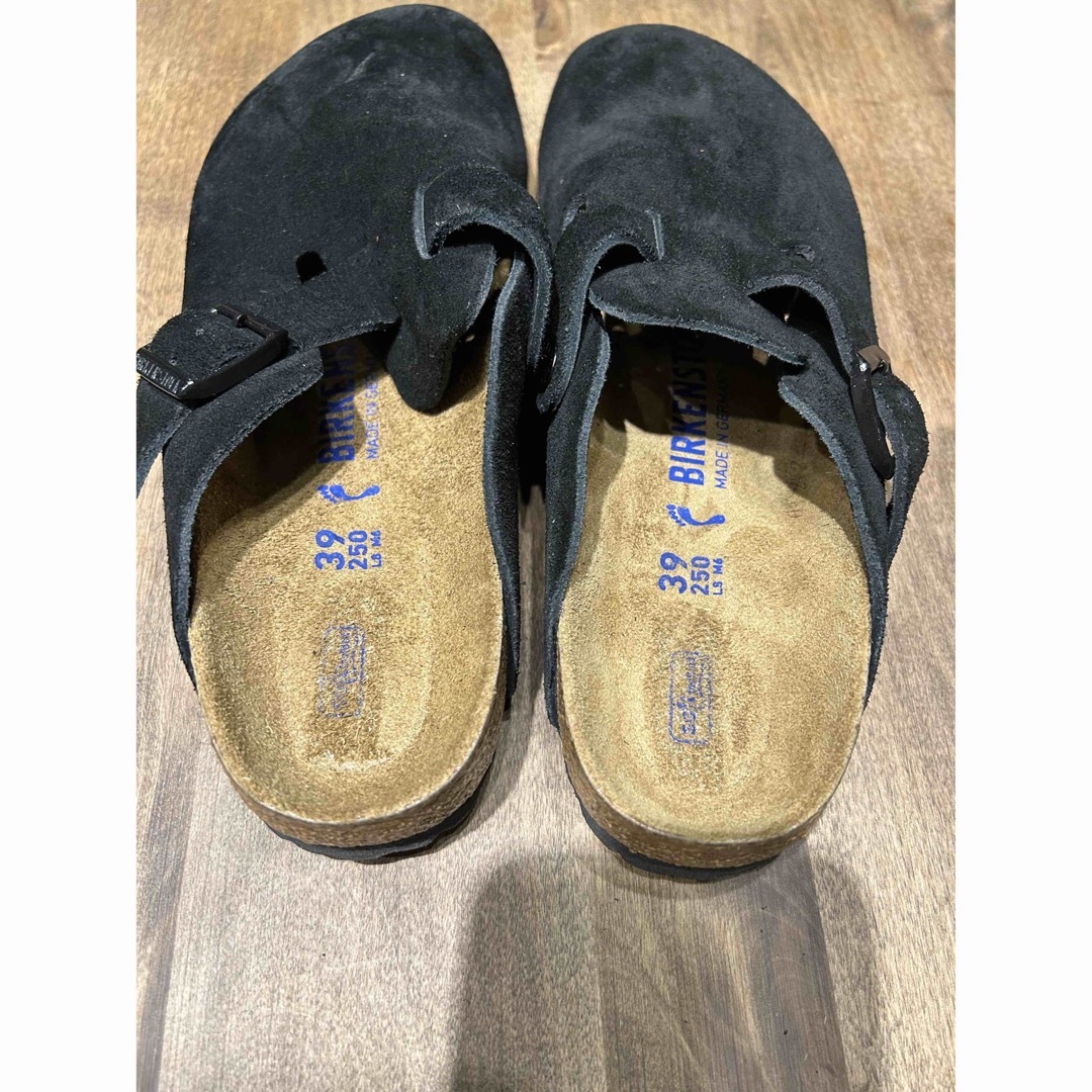 BIRKENSTOCK(ビルケンシュトック)の新品 ビルケンシュトック ボストン　ブラック　39 メンズの靴/シューズ(スリッポン/モカシン)の商品写真