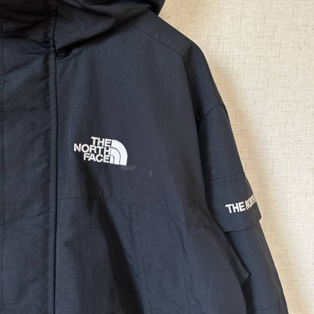 THE NORTH FACE(ザノースフェイス)のノースフェイス マウンテンパーカー ナイロンジャケット メンズS ブラック メンズのジャケット/アウター(マウンテンパーカー)の商品写真