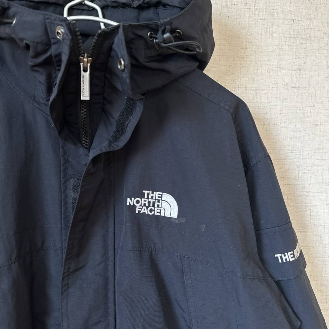 THE NORTH FACE(ザノースフェイス)のノースフェイス マウンテンパーカー ナイロンジャケット メンズS ブラック メンズのジャケット/アウター(マウンテンパーカー)の商品写真