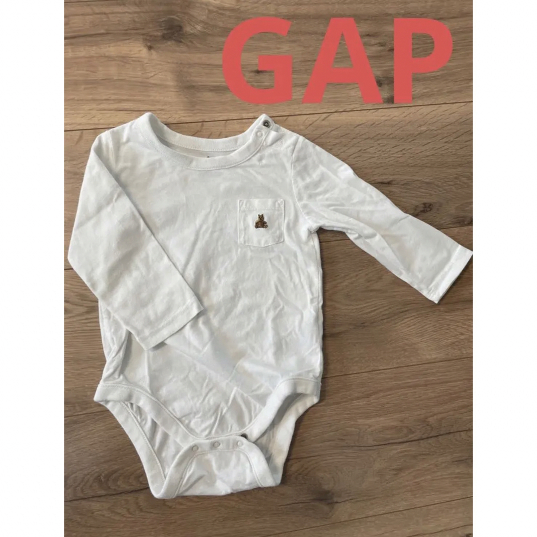 babyGAP(ベビーギャップ)のGAP Baby ロンパース キッズ/ベビー/マタニティのベビー服(~85cm)(ロンパース)の商品写真