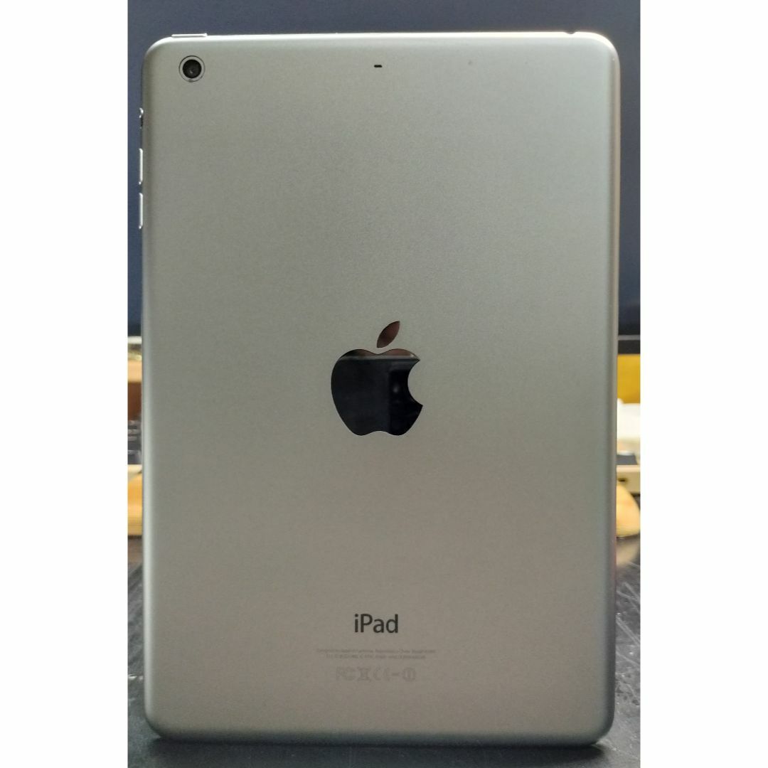 Apple(アップル)のiPad mini2 Wi-Fi 32GB シルバー スマホ/家電/カメラのPC/タブレット(タブレット)の商品写真