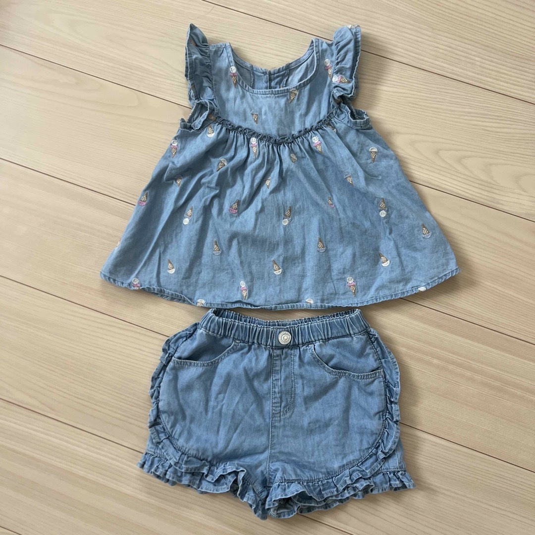 apres les cours(アプレレクール)のキッズ　90  シャツ　ブラウス　パンツ　アプレレクール キッズ/ベビー/マタニティのキッズ服女の子用(90cm~)(Tシャツ/カットソー)の商品写真