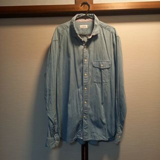 ジュンレッド(JUNRED)のJUNRED綿シャツ長袖シャンブレー薄青L美品(シャツ)