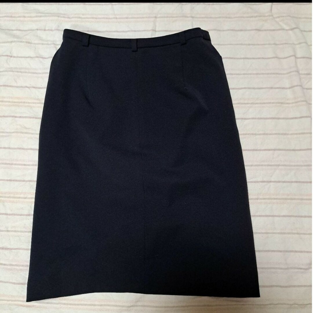 最終値下‼️ 美品 ♥️ TAMTAMAN　膝丈　スカート　ブラック ♥️ レディースのスカート(ひざ丈スカート)の商品写真