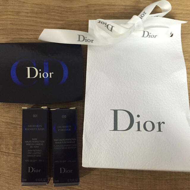 Christian Dior(クリスチャンディオール)のDior サンプルセット 未使用品 コスメ/美容のキット/セット(サンプル/トライアルキット)の商品写真