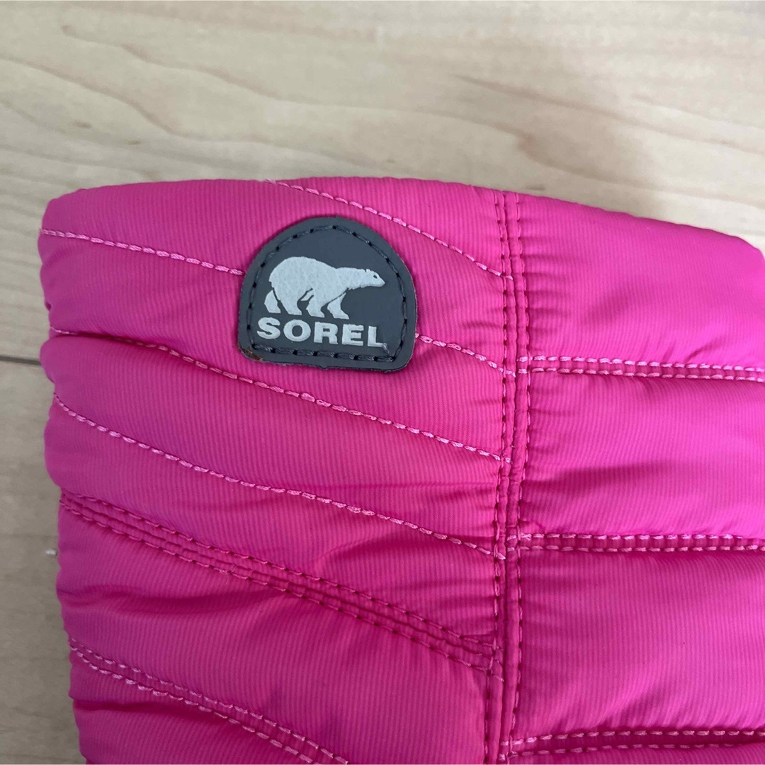 SOREL(ソレル)の【新品】22.0cm　SOREL　ブーツ　ソレル　スノーブーツ　ピンク キッズ/ベビー/マタニティのキッズ靴/シューズ(15cm~)(アウトドアシューズ)の商品写真