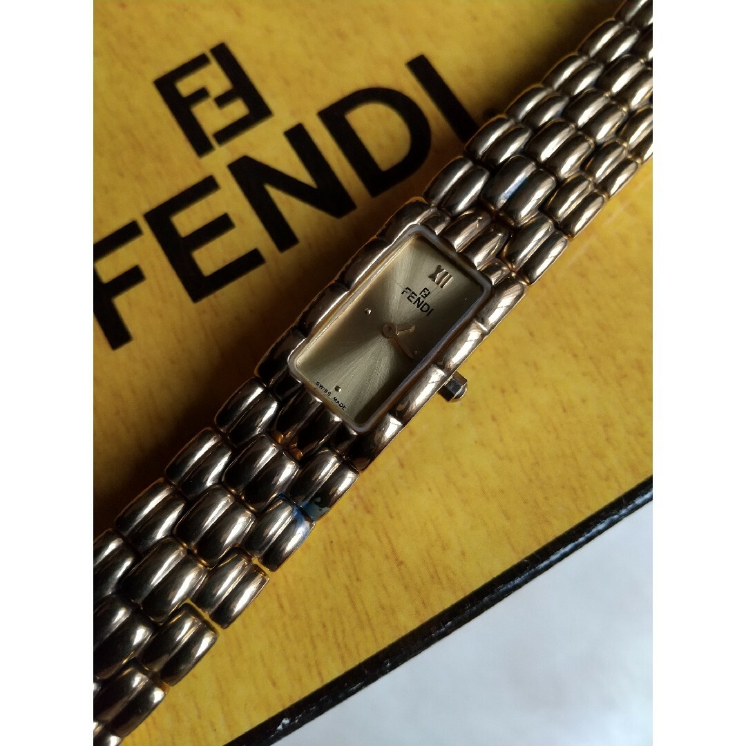 フェンディ FENDI 670L レディースブレス クォーツ