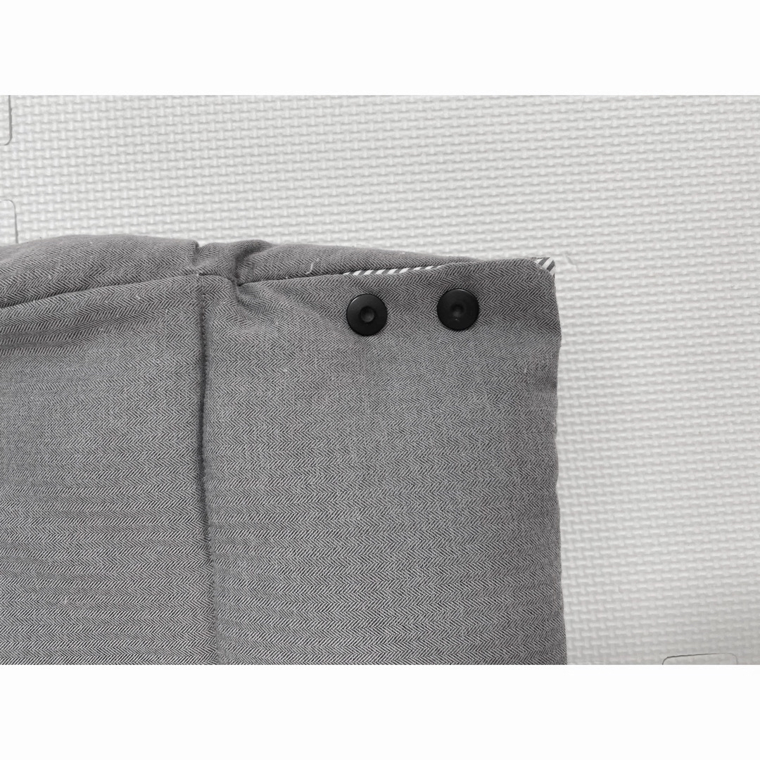 HARE(ハレ)のダウンベスト グレー TESS ニット HARE 印 IN メンズのジャケット/アウター(ダウンベスト)の商品写真